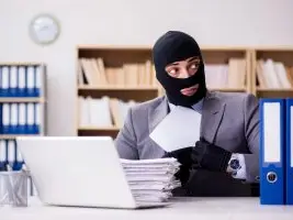 psikologi penipuan fraud pyschology